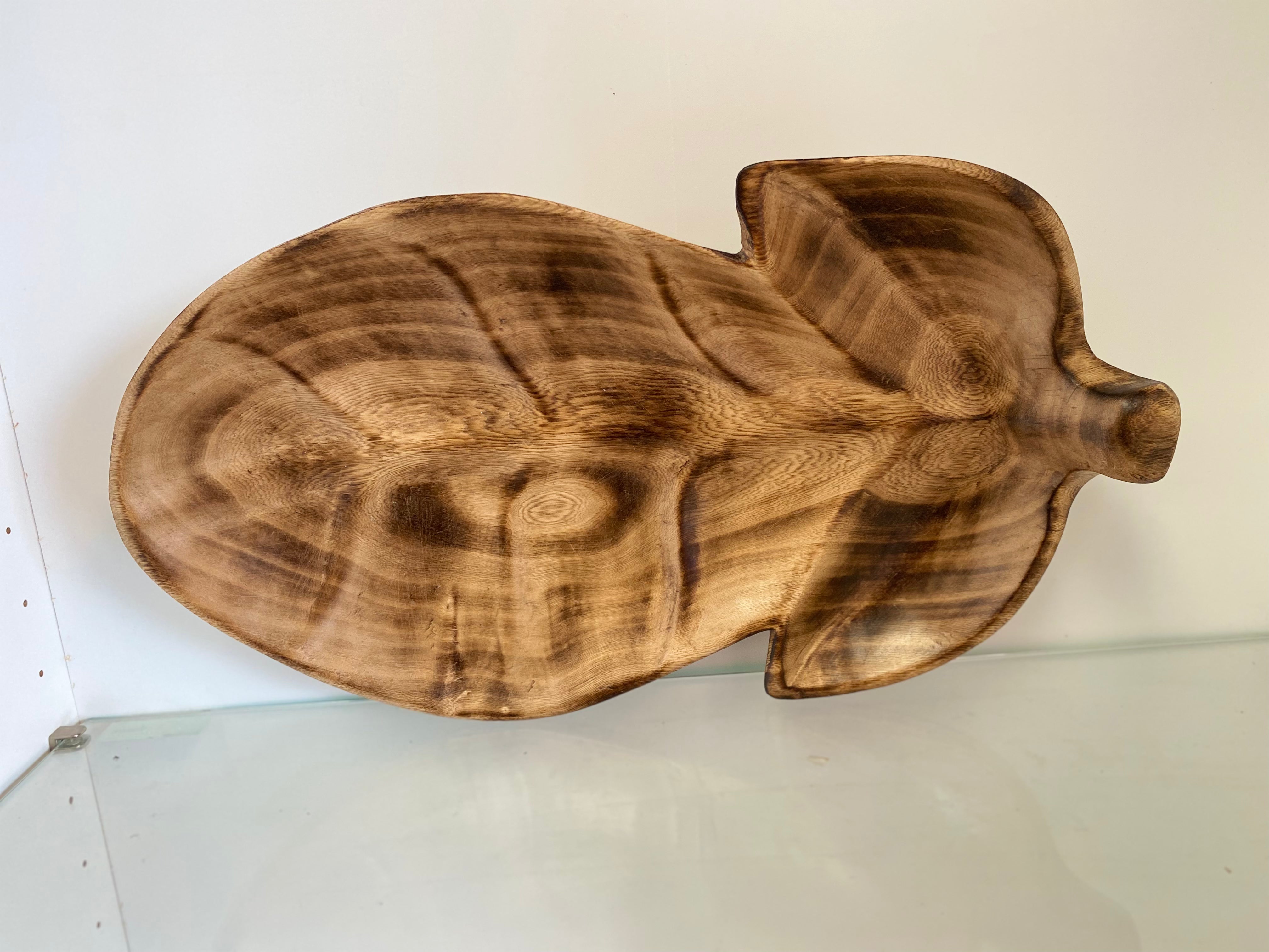 Handmade Wooden Leaf Shaped Tray. Leaf with veins Bowl, Vintage Wooden Leaf Plate, - Tobmarc Home Decor & Gifts