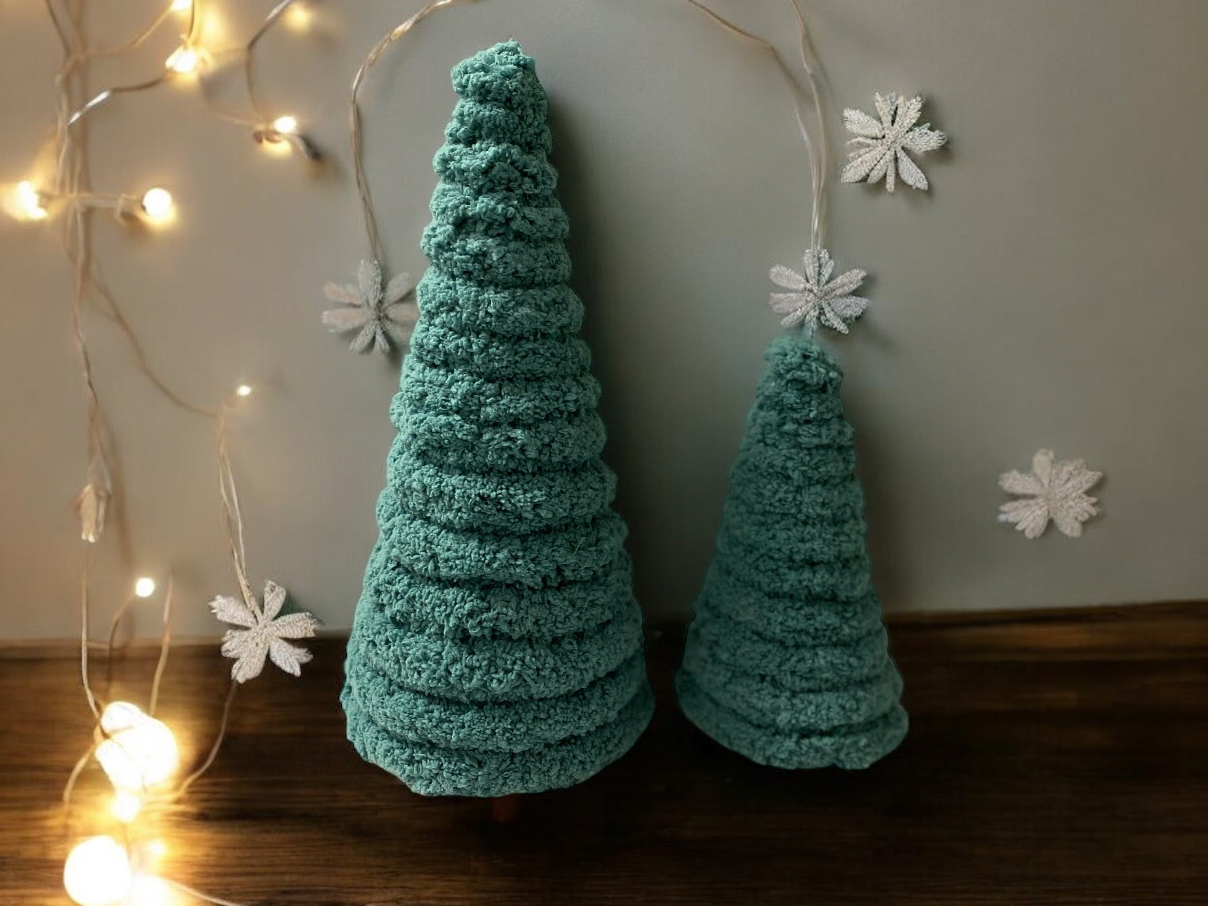 Yarn Christmas Cone Tree Decorative Paper Mache Cone set
