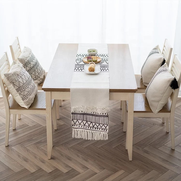 Bohemian Cotton Handmade Woven Tufted Diamond Pattern Table Runner Tassels for Living Room