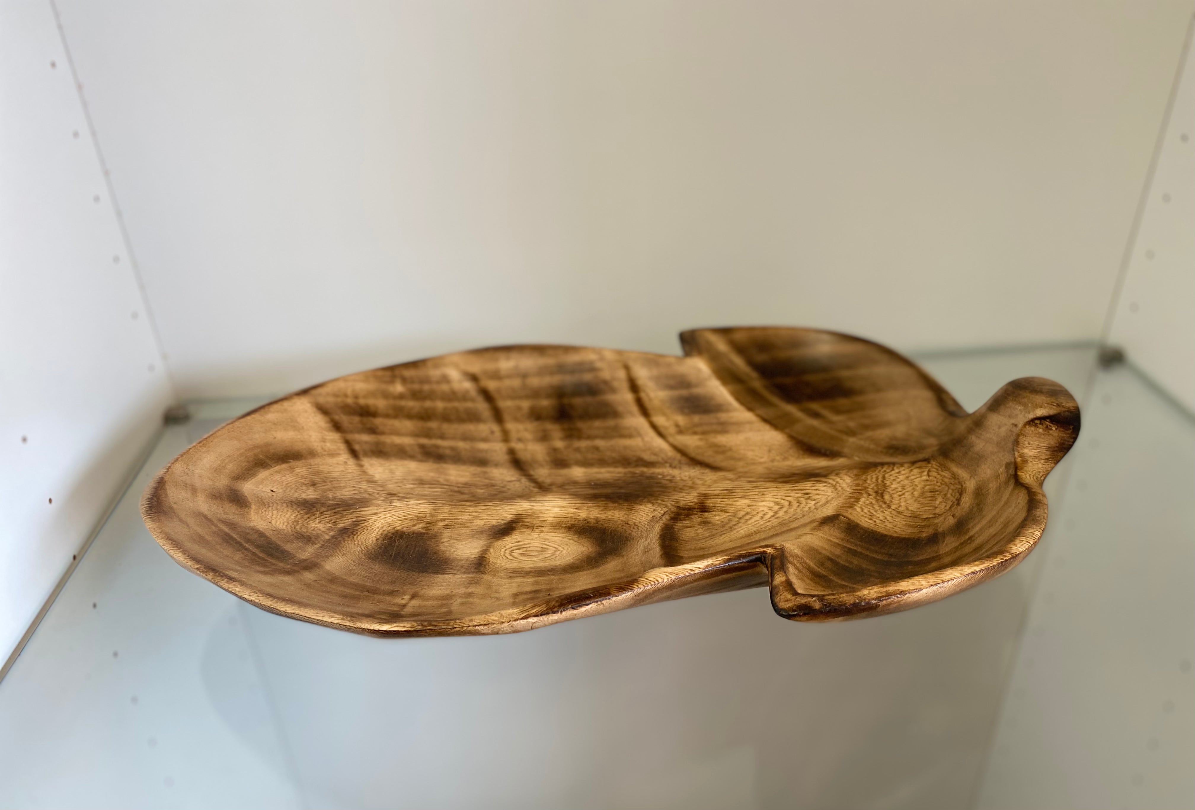Handmade Wooden Leaf Shaped Tray. Leaf with veins Bowl, Vintage Wooden Leaf Plate, - Tobmarc Home Decor & Gifts 