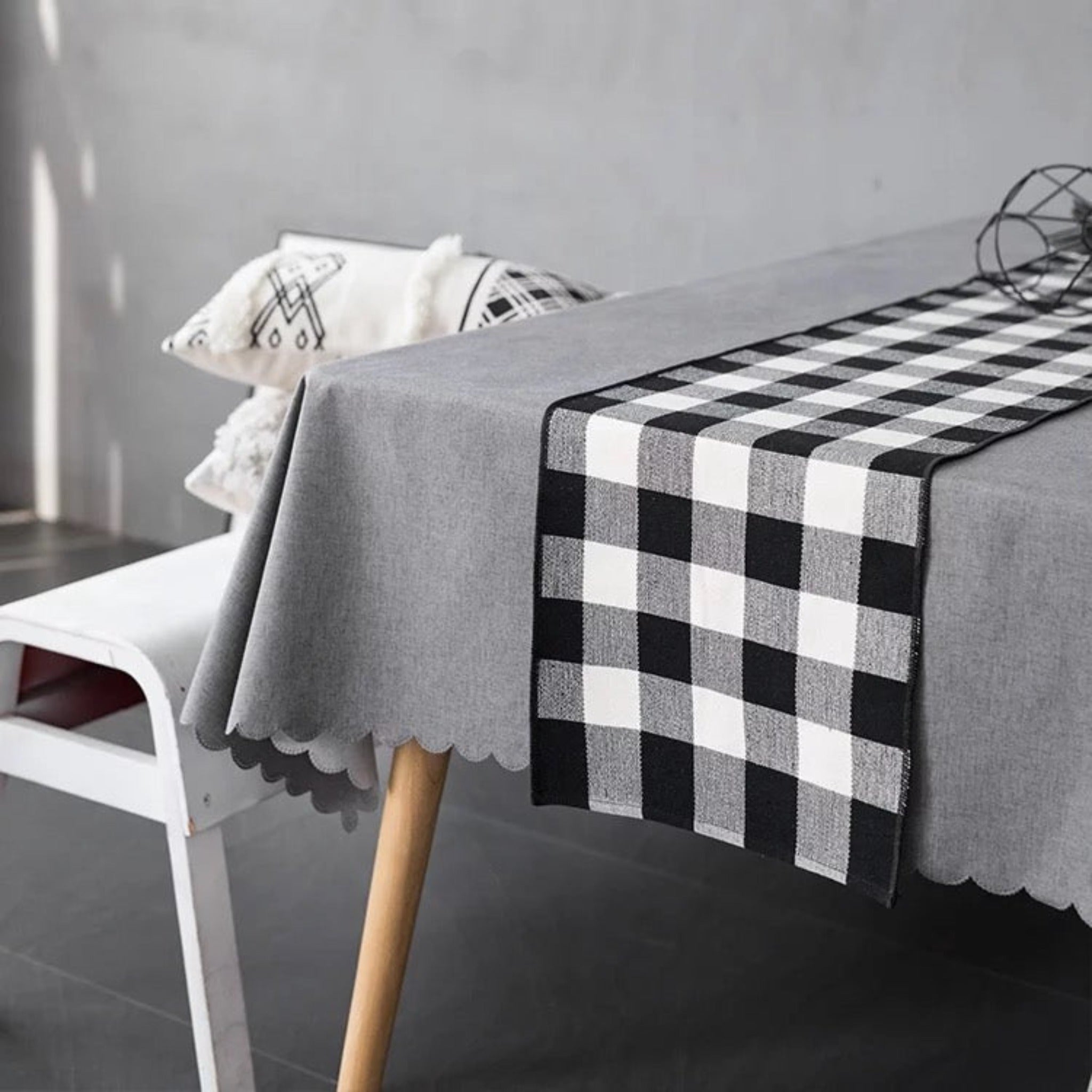 Christmas classical black and white hemstitch striped kitchen table runner party decorative buffalo check table runner - Tobmarc Home Decor & Gifts 