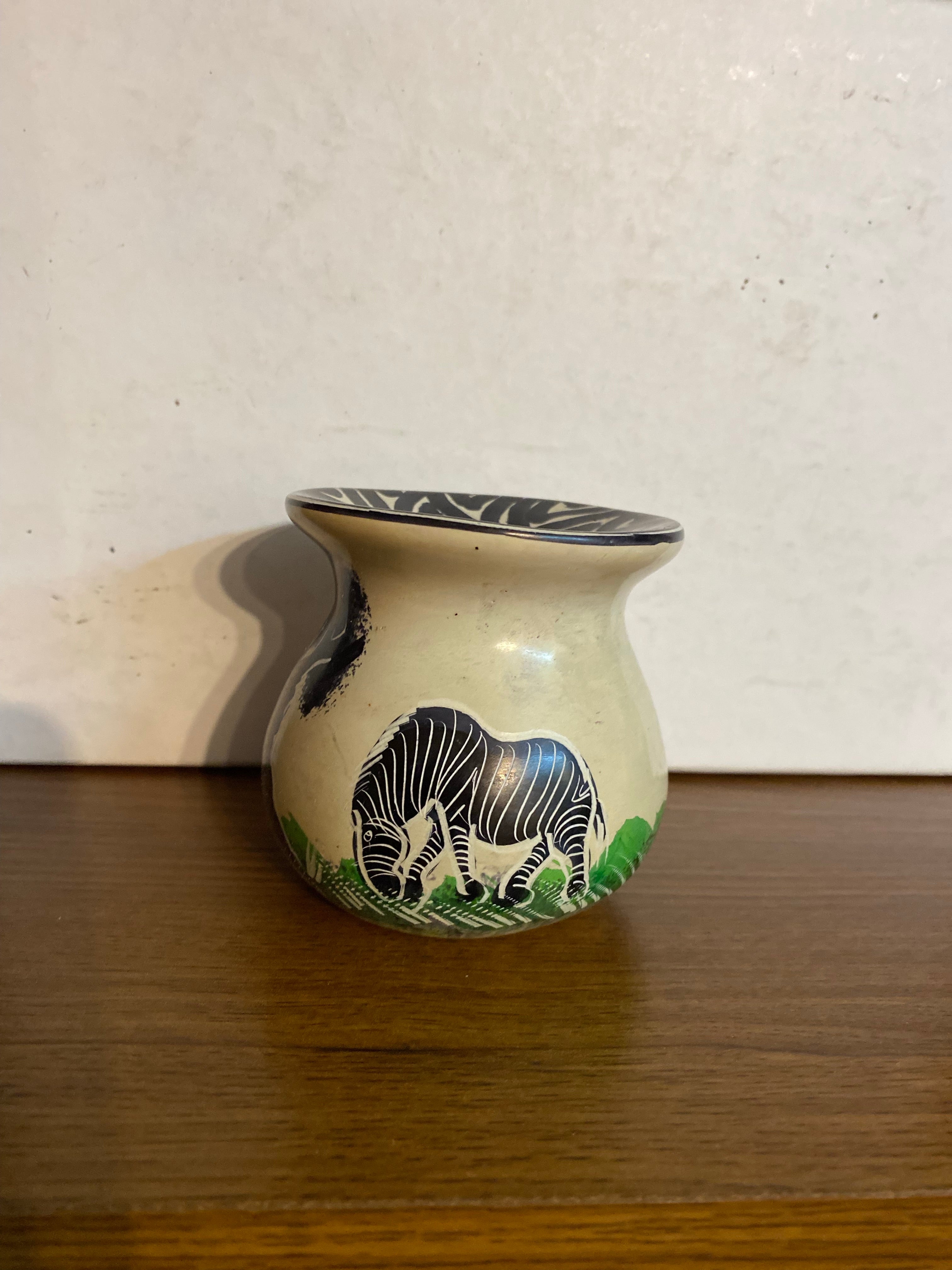 Kenya Hand Carved Soapstone Bowl Vase , Animal decorated pots made of Soapstone - Tobmarc Home Decor & Gifts 